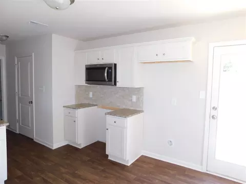 13 Marshfield Dr, Benson, NC 27504 photo 9