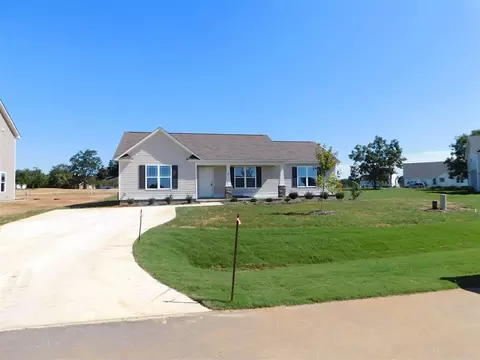 29 Marshfield Dr, Benson, NC 27504 photo 1