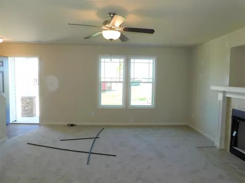 45 Marshfield Dr, Benson, NC 27504 photo 3