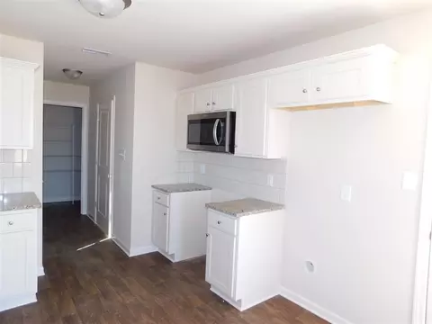56 Marshfield Dr, Benson, NC 27504 photo 10