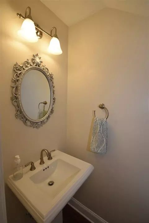 4633 Timberhurst Dr, Raleigh, NC 27612 photo 13