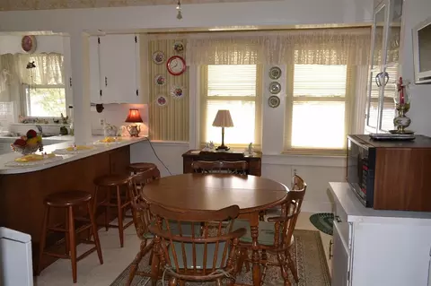 700 E Hill St, Benson, NC 27504 photo 16