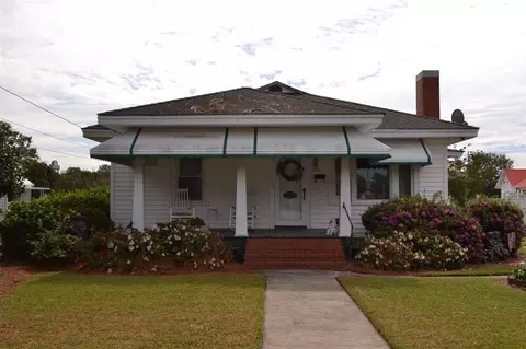700 E Hill St, Benson, NC 27504 photo 1