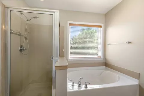 712 Ashburn Ln, Durham, NC 27703 photo 17
