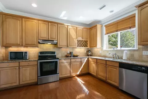 712 Ashburn Ln, Durham, NC 27703 photo 8