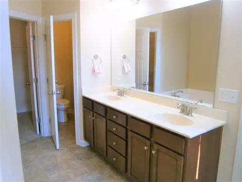73 Crest Cir, Garner, NC 27529 photo 14