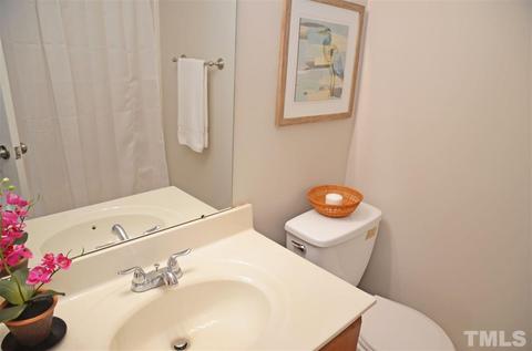 115 Burnham Ct, Garner, NC 27529 photo 17