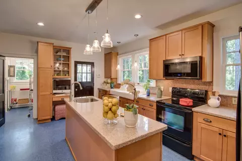 2810 E Geer St, Durham, NC 27704 photo 13