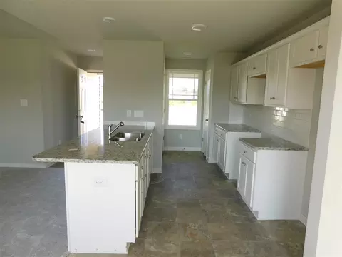 176 Mill Stream Dr, Selma, NC 27576 photo 6