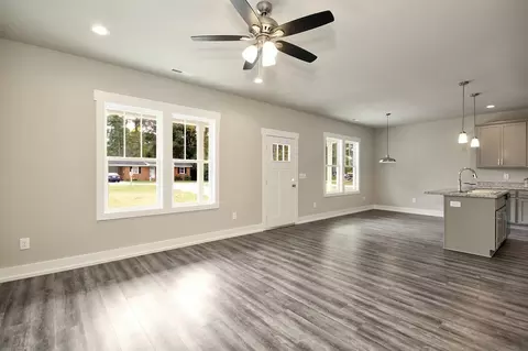302 Stancil St, Smithfield, NC 27577 photo 6