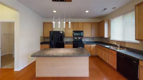 412 Hillview Dr, Durham, NC 27703 photo 5