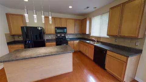 412 Hillview Dr, Durham, NC 27703 photo 6