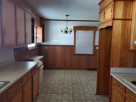 1203 N Wall St, Benson, NC 27504 photo 7
