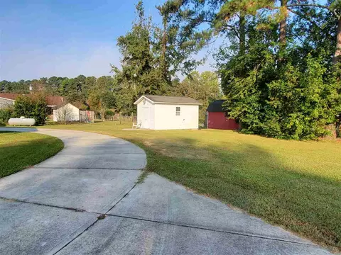 1203 N Wall St, Benson, NC 27504 photo 4