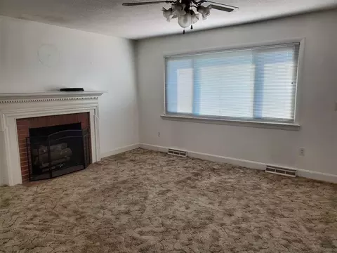 1203 N Wall St, Benson, NC 27504 photo 14