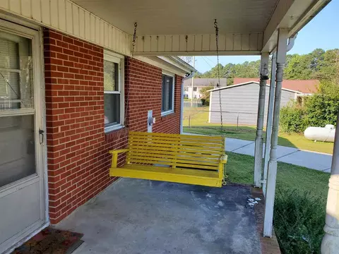 1203 N Wall St, Benson, NC 27504 photo 3