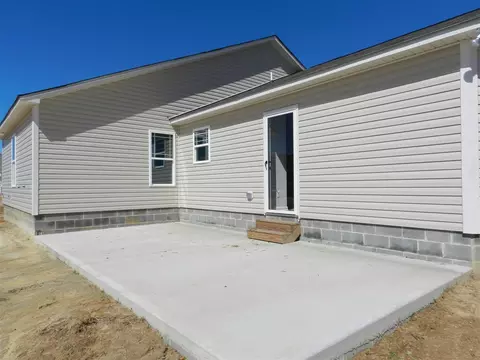 18 Marshfield Dr, Benson, NC 27504 photo 9