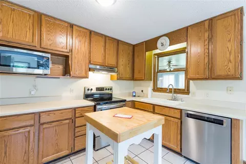 1564 Mt Pleasant Rd, Willow Spring, NC 27592 photo 10