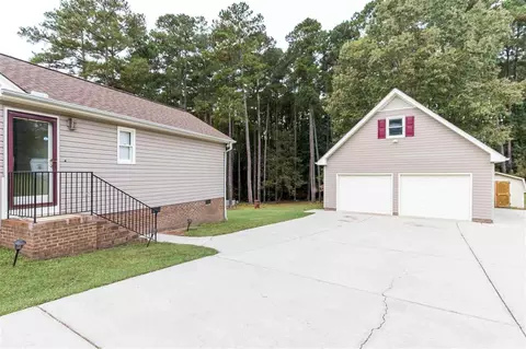 1564 Mt Pleasant Rd, Willow Spring, NC 27592 photo 2