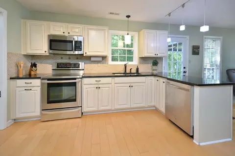 4412 Armitage Dr, Durham, NC 27703 photo 7