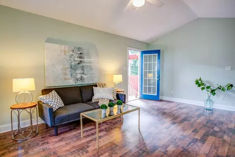 810 Glenco Rd, Durham, NC 27703 photo 5