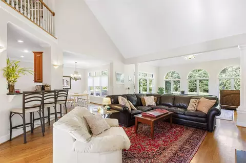 8 Brookside Pl, Durham, NC 27705 photo 3