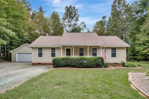 5802 Mill Pointe Ln, Efland, NC 27243 photo 1