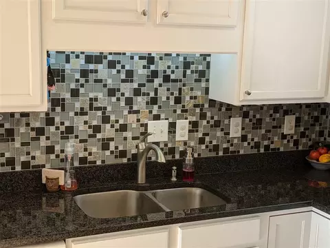 12 Epping Ct, Durham, NC 27703 photo 5