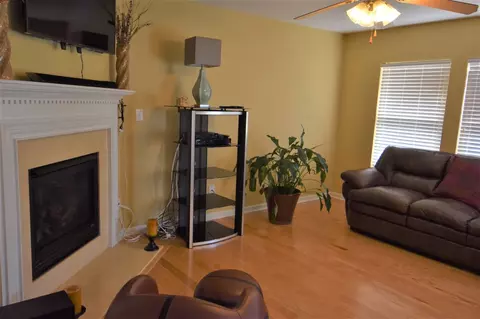 606 Pebblestone Dr, Durham, NC 27703 photo 3