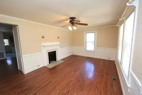 2012 W Knox St, Durham, NC 27705 photo 2