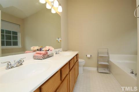 112 Pebblestone Dr, Durham, NC 27703 photo 17