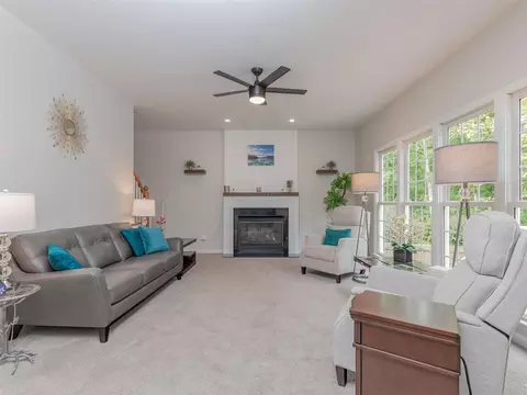 1815 Turning Leaf Ln, Durham, NC 27712 photo 7