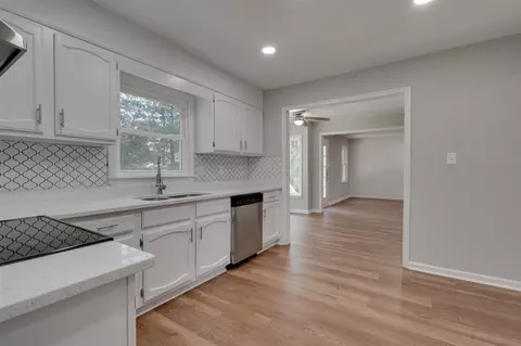 313 Smith Dr, Durham, NC 27712 photo 11