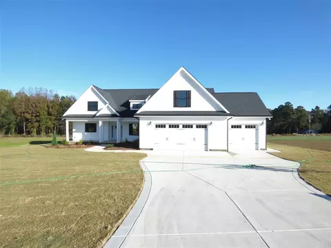 48 Jeans Way, Benson, NC 27504 photo 3
