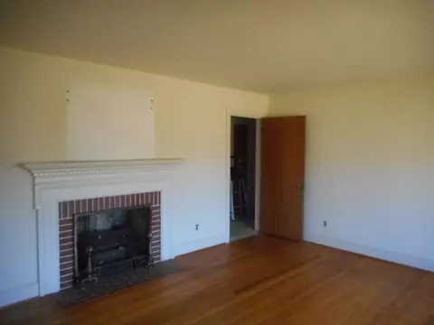 111 Second St, Calypso, NC 28325 photo 3