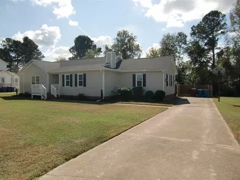 1907 Friendly Rd, Dunn, NC 28334 photo 1