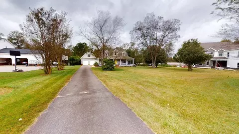 115 Powell Dr, Smithfield, NC 27577 photo 2
