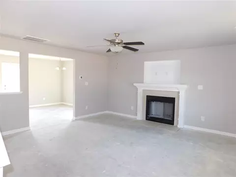 90 Mill Stream Dr, Selma, NC 27576 photo 5