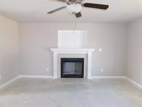 90 Mill Stream Dr, Selma, NC 27576 photo 4