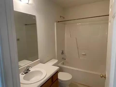 2813 Bombay Dr, Durham, NC 27703 photo 15