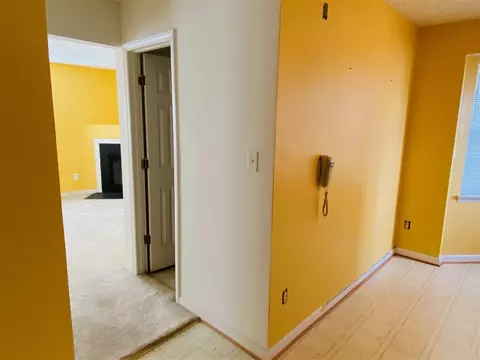 2813 Bombay Dr, Durham, NC 27703 photo 8