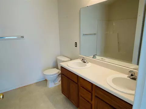 2813 Bombay Dr, Durham, NC 27703 photo 14