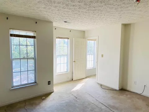 2813 Bombay Dr, Durham, NC 27703 photo 17