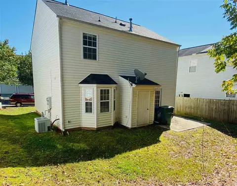 2813 Bombay Dr, Durham, NC 27703 photo 2