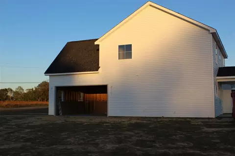 893 W Main St, Benson, NC 27504 photo 3