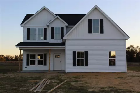 893 W Main St, Benson, NC 27504 photo 1