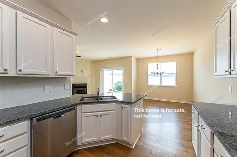 130 Torpoint Rd, Durham, NC 27703 photo 9