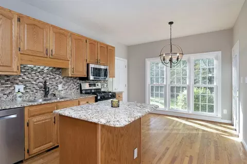 105 Fallsworth Dr, Cary, NC 27513 photo 6