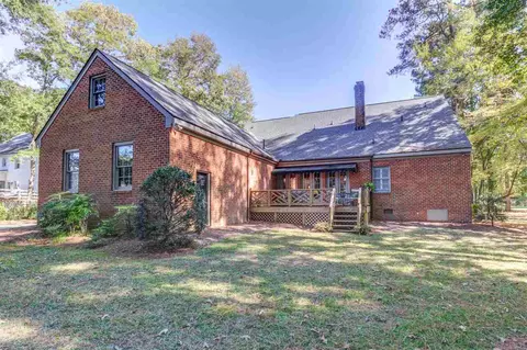 1208 Chestnut Dr, Smithfield, NC 27577 photo 3