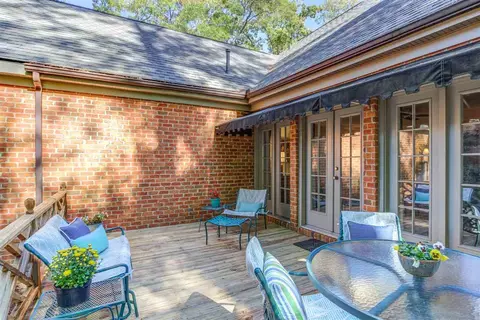 1208 Chestnut Dr, Smithfield, NC 27577 photo 4